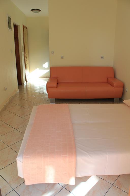 4M Apartments Petrovac Szoba fotó