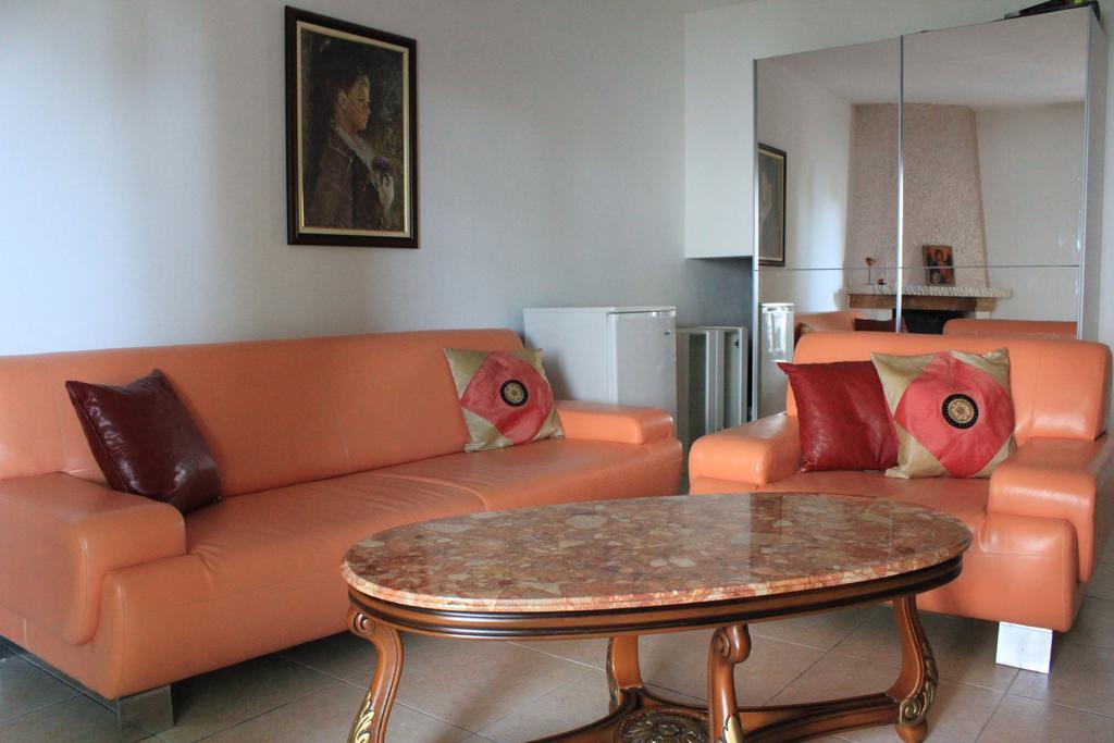 4M Apartments Petrovac Szoba fotó